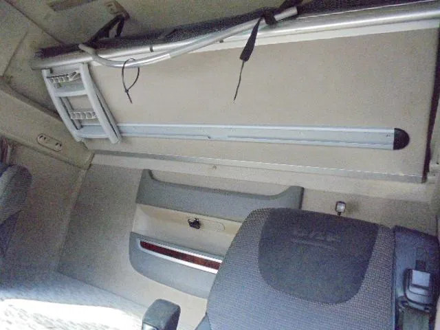 Xe đầu kéo DAF XF 106.460 SUPER SPACE CAB: hình 14