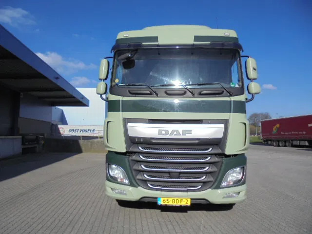 DAF XF 410 - Xe đầu kéo: hình 2 DAF XF 410 - Xe đầu kéo: hình 2