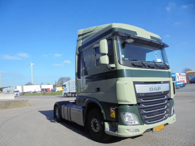 DAF XF 410 - Xe đầu kéo: hình 3 DAF XF 410 - Xe đầu kéo: hình 3