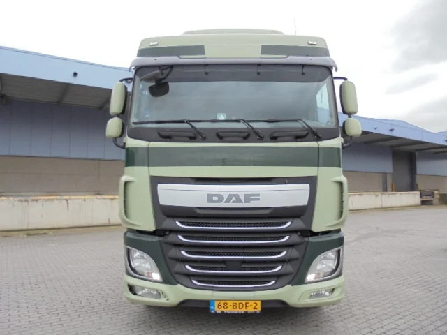 DAF XF 410 EURO 6 - Xe đầu kéo: hình 2 DAF XF 410 EURO 6 - Xe đầu kéo: hình 2