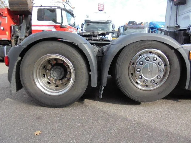 DAF XF 440 6X2 - Xe đầu kéo: hình 4 DAF XF 440 6X2 - Xe đầu kéo: hình 4