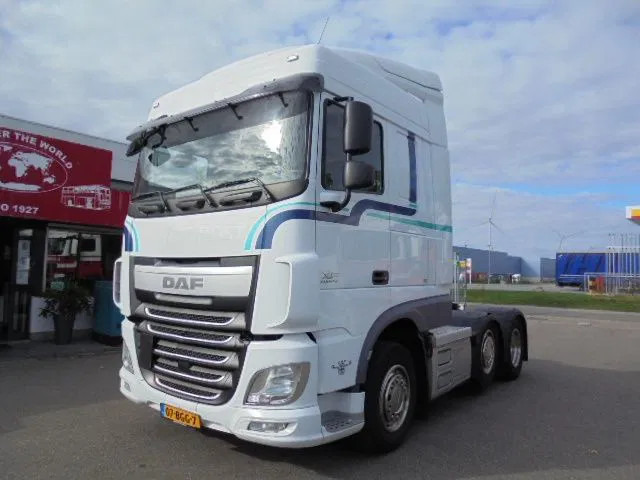 DAF XF 440 6X2 - Xe đầu kéo: hình 1 DAF XF 440 6X2 - Xe đầu kéo: hình 1