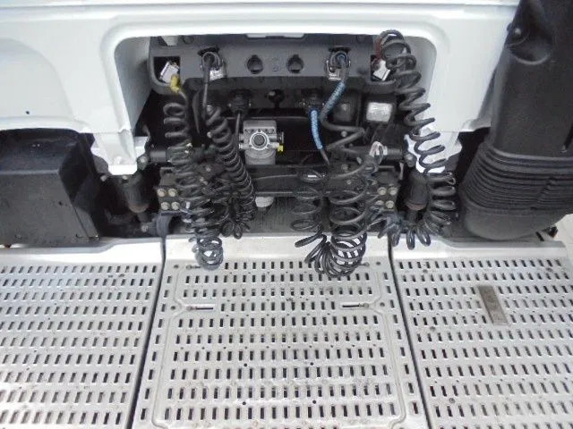 Xe đầu kéo DAF XF 440: hình 6