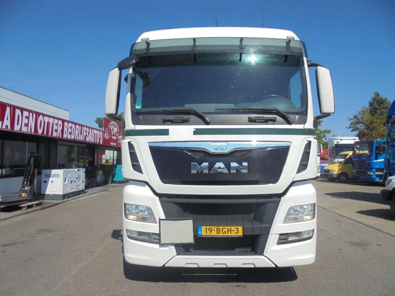 MAN TGX 18.400 - Xe đầu kéo: hình 2 MAN TGX 18.400 - Xe đầu kéo: hình 2