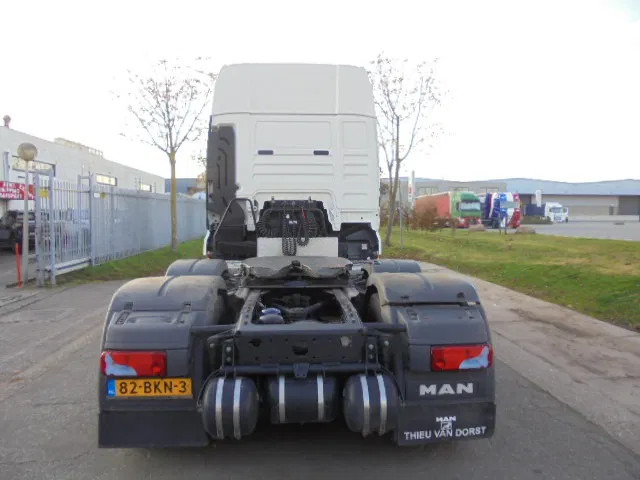 MAN TGX 26.500 XXL 6X2 SMART TACHO NL TRUCK 20X IN STOCK - Xe đầu kéo: hình 4 MAN TGX 26.500 XXL 6X2 SMART TACHO NL TRUCK 20X IN STOCK - Xe đầu kéo: hình 4