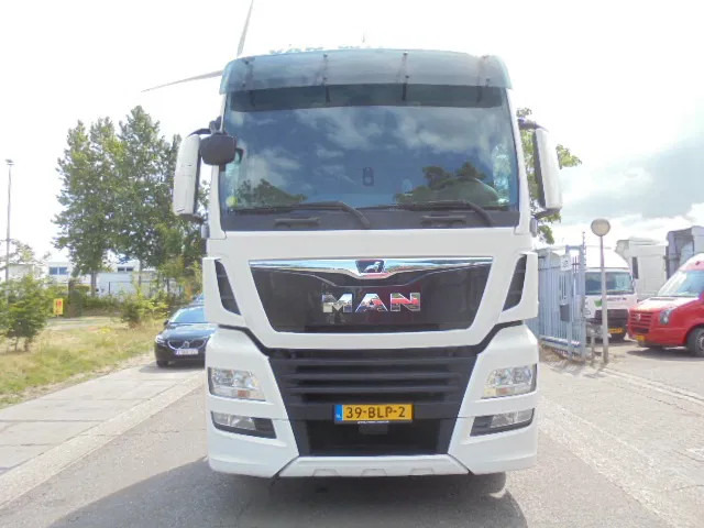 MAN TGX 26.500 XXL APK 02-26 - Xe đầu kéo: hình 2 MAN TGX 26.500 XXL APK 02-26 - Xe đầu kéo: hình 2