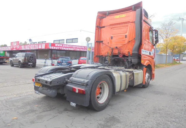 Mercedes-Benz Actros 1842 APK 06-2026 - Xe đầu kéo: hình 5 Mercedes-Benz Actros 1842 APK 06-2026 - Xe đầu kéo: hình 5