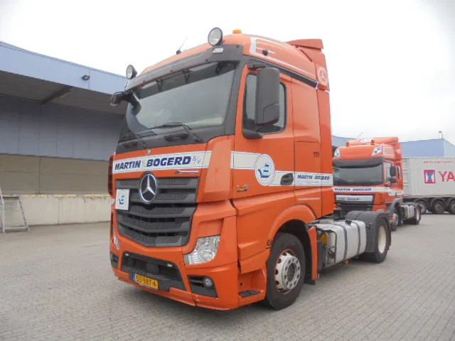 Mercedes-Benz Actros 1842 NL TRUCK APK 07-26 - Xe đầu kéo: hình 1 Mercedes-Benz Actros 1842 NL TRUCK APK 07-26 - Xe đầu kéo: hình 1