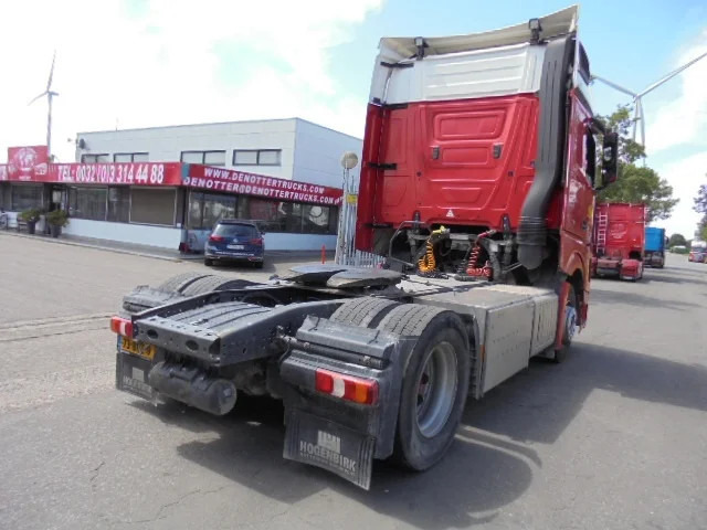 Mercedes-Benz Actros 1843 - Xe đầu kéo: hình 5 Mercedes-Benz Actros 1843 - Xe đầu kéo: hình 5