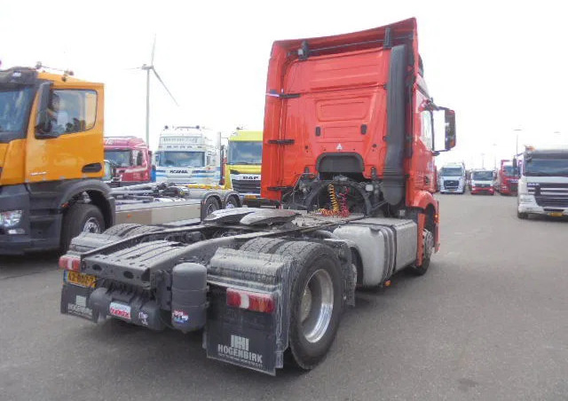 Mercedes-Benz Actros 2343 6X2 VOORLOOPAS - Xe đầu kéo: hình 4 Mercedes-Benz Actros 2343 6X2 VOORLOOPAS - Xe đầu kéo: hình 4