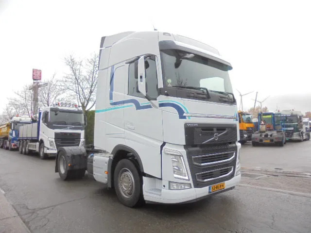 Volvo FH 420 NL TRUCK APK 09-26 - Xe đầu kéo: hình 3 Volvo FH 420 NL TRUCK APK 09-26 - Xe đầu kéo: hình 3