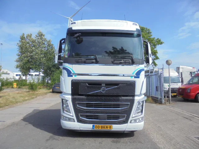 Volvo FH 420 NL TRUCK - Xe đầu kéo: hình 2 Volvo FH 420 NL TRUCK - Xe đầu kéo: hình 2