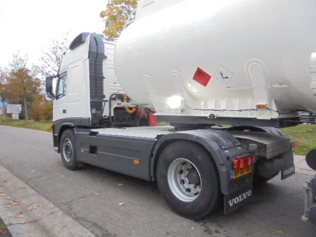 Volvo FM 400 GLOBETROTTER ADR NL TRUCK +TANK TRAILER - Xe đầu kéo: hình 4 Volvo FM 400 GLOBETROTTER ADR NL TRUCK +TANK TRAILER - Xe đầu kéo: hình 4