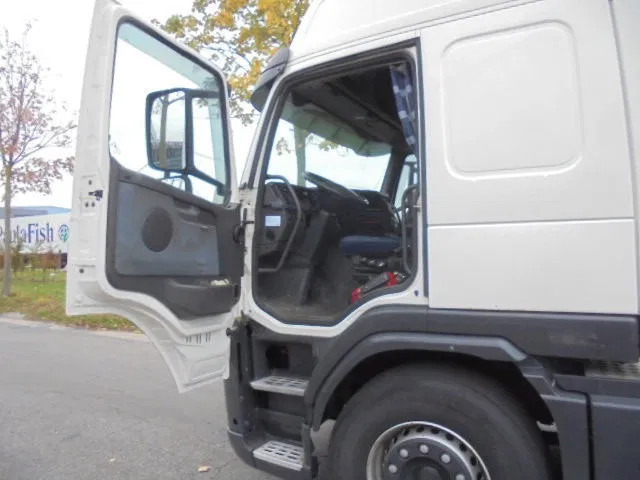 Volvo FM 400 GLOBETROTTER ADR NL TRUCK +TANK TRAILER - Xe đầu kéo: hình 5 Volvo FM 400 GLOBETROTTER ADR NL TRUCK +TANK TRAILER - Xe đầu kéo: hình 5