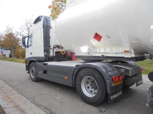 Volvo FM 400 GLOBETROTTER ADR NL TRUCK +TANK TRAILER - Xe đầu kéo: hình 4 Volvo FM 400 GLOBETROTTER ADR NL TRUCK +TANK TRAILER - Xe đầu kéo: hình 4