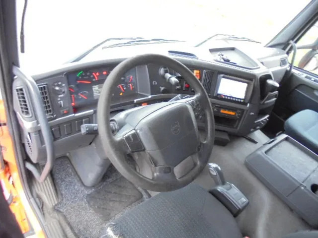 Xe đầu kéo Volvo FM 410 6X2 ADR + HYDRAULICS: hình 13