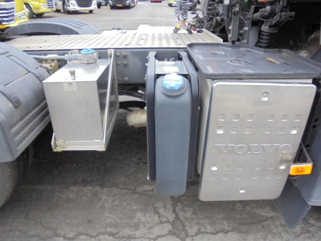 Xe đầu kéo Volvo FM 410 6X2 ADR + HYDRAULICS: hình 6