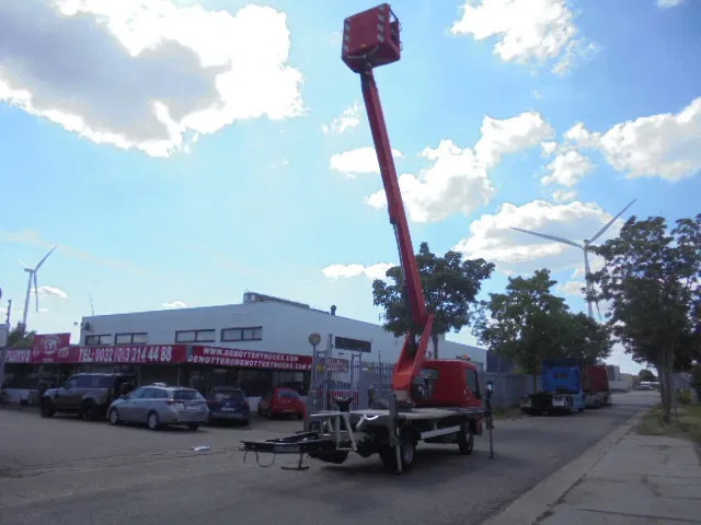 Renault Maxity 120 DXI - Xe tải nhỏ: hình 4 Renault Maxity 120 DXI - Xe tải nhỏ: hình 4