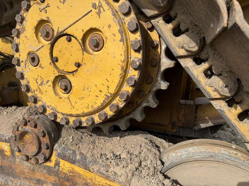 Caterpillar D6M - Máy ủi: hình 5 Caterpillar D6M - Máy ủi: hình 5