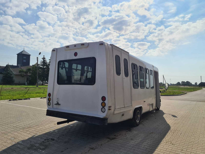 Ford E 450 diesel passenger van - Xe bus mini, Xe van chở khách: hình 4 Ford E 450 diesel passenger van - Xe bus mini, Xe van chở khách: hình 4