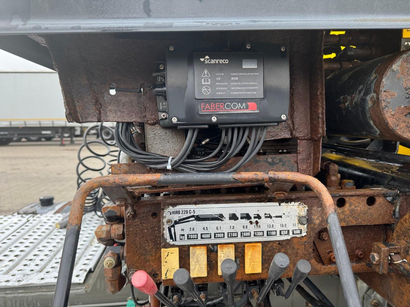 Hiab 220 C - 5 + radio - Cẩu gấp cho Xe tải: hình 5 Hiab 220 C - 5 + radio - Cẩu gấp cho Xe tải: hình 5