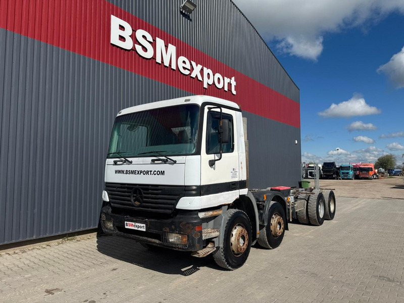 Mercedes-Benz Actros 3235 - Xe tải khung gầm: hình 1 Mercedes-Benz Actros 3235 - Xe tải khung gầm: hình 1