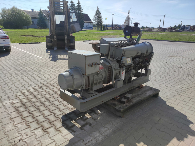 Stamford 70kva - Bộ phát điện: hình 3 Stamford 70kva - Bộ phát điện: hình 3