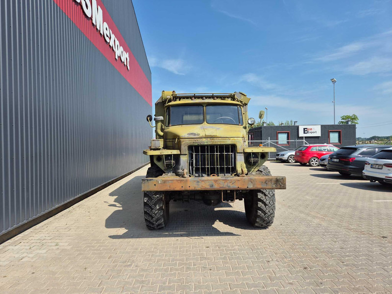 Ural Ural 375 box truck - Xe tải hộp: hình 2 Ural Ural 375 box truck - Xe tải hộp: hình 2