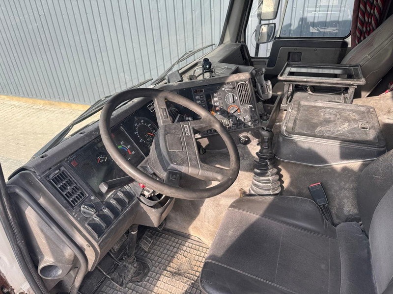 Volvo FL 7 260, 10000 liter - Xe bồn: hình 5 Volvo FL 7 260, 10000 liter - Xe bồn: hình 5