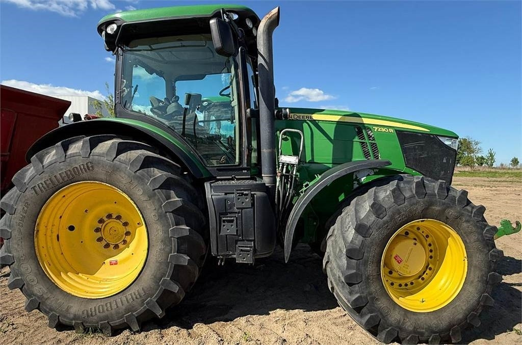 John Deere 7230R - Máy cày: hình 2 John Deere 7230R - Máy cày: hình 2