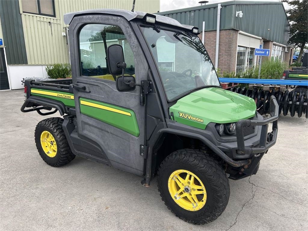 John Deere Gator XUV865M 4x4 - ATV/ Xe 4 bánh: hình 3 John Deere Gator XUV865M 4x4 - ATV/ Xe 4 bánh: hình 3