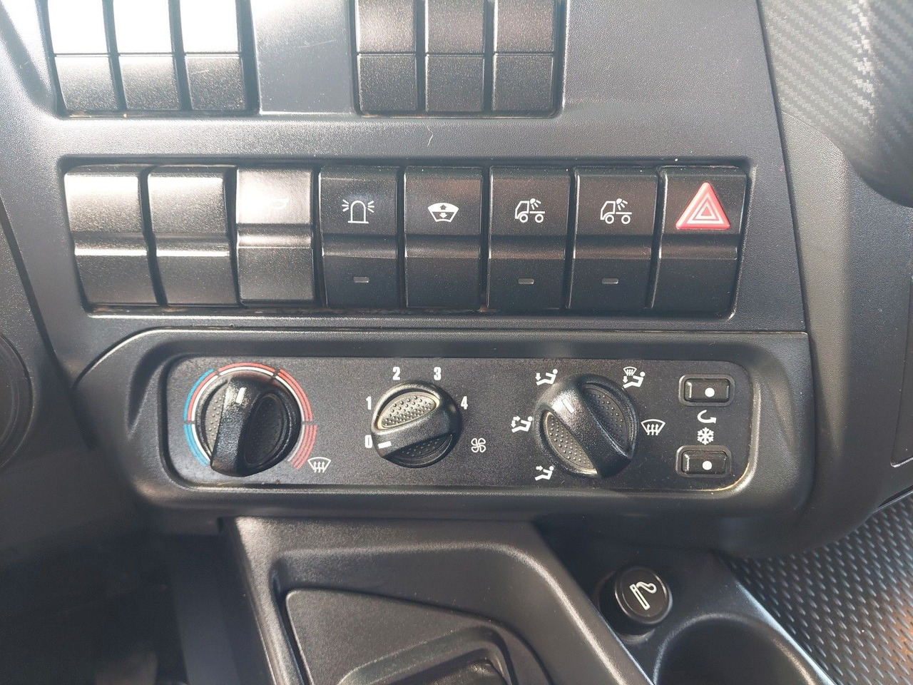 Cho thuê  Iveco AD 260T46 BB Meiller Bordmatik 6x4 Iveco AD 260T46 BB Meiller Bordmatik 6x4: hình 46