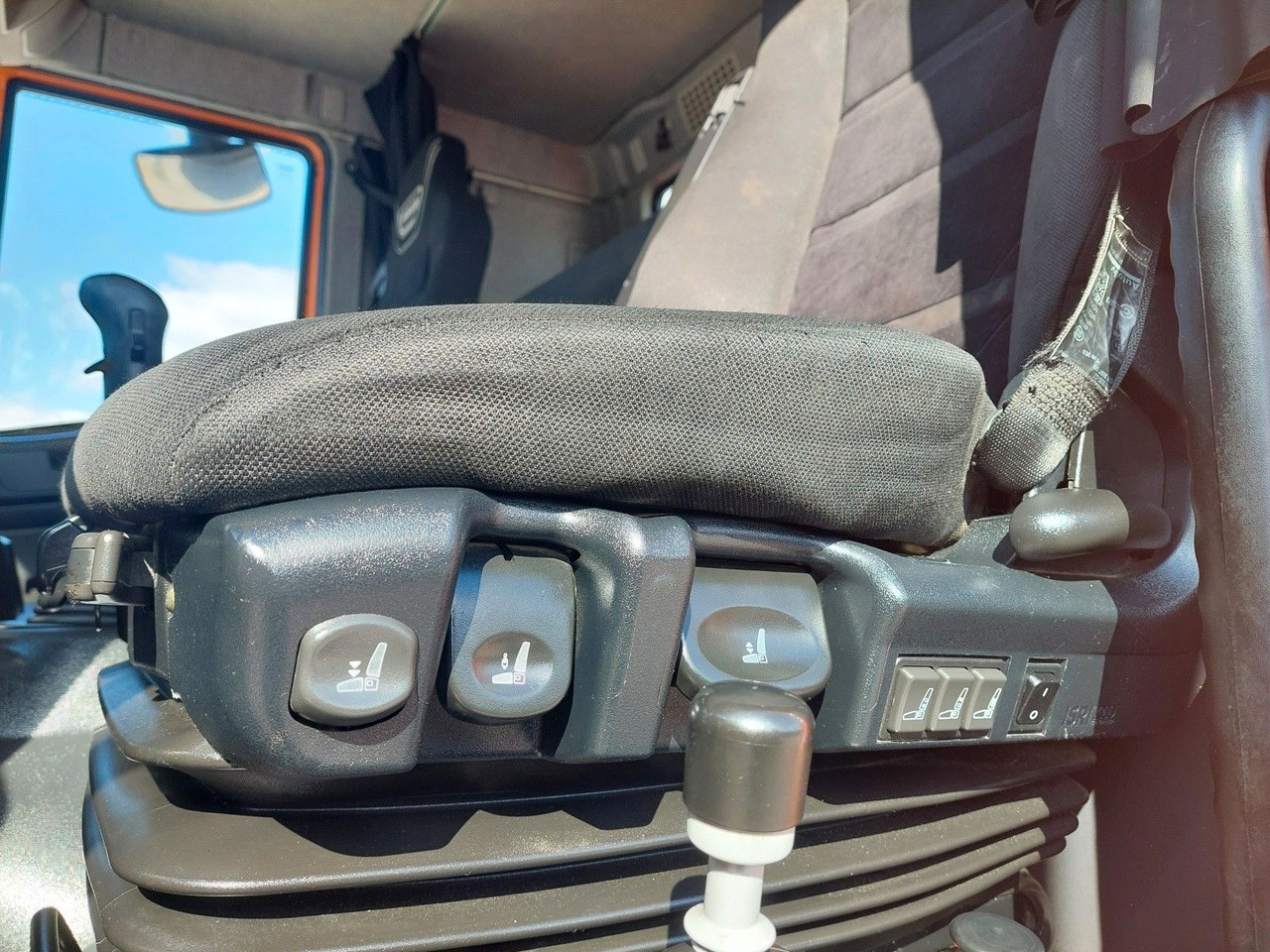 Cho thuê  Iveco AD 260T46 BB Meiller Bordmatik 6x4 Iveco AD 260T46 BB Meiller Bordmatik 6x4: hình 50