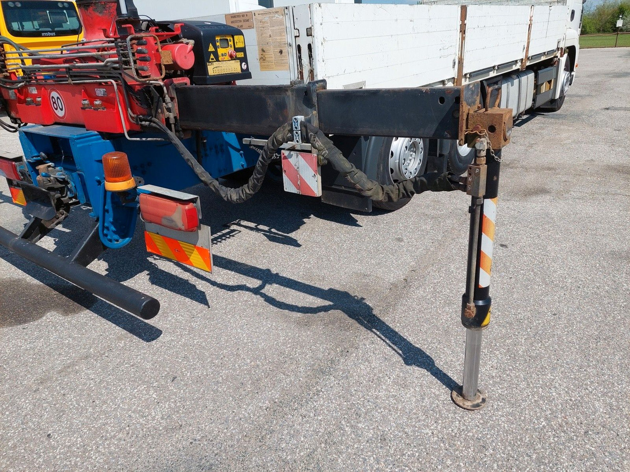 MAN GA 26.320 6X2-2 BL + Kran Fassi F110AC22 - Xe tải thùng lửng/ Phẳng, Xe cẩu tự hành: hình 5 MAN GA 26.320 6X2-2 BL + Kran Fassi F110AC22 - Xe tải thùng lửng/ Phẳng, Xe cẩu tự hành: hình 5