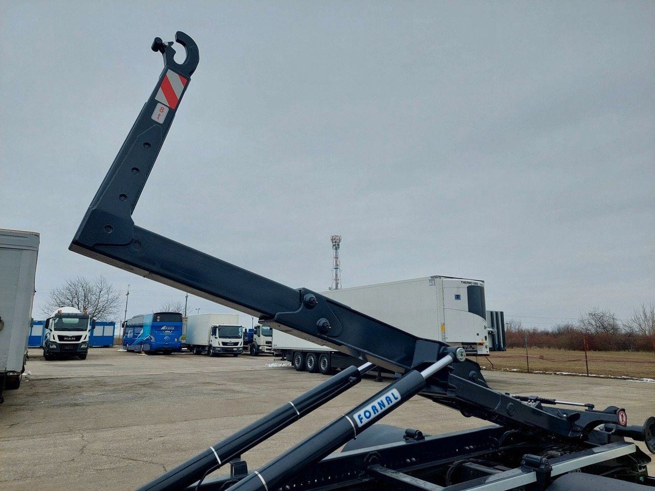 MAN TG3 TGL 12.190 BB 4x2 - Xe tải nâng móc: hình 5 MAN TG3 TGL 12.190 BB 4x2 - Xe tải nâng móc: hình 5