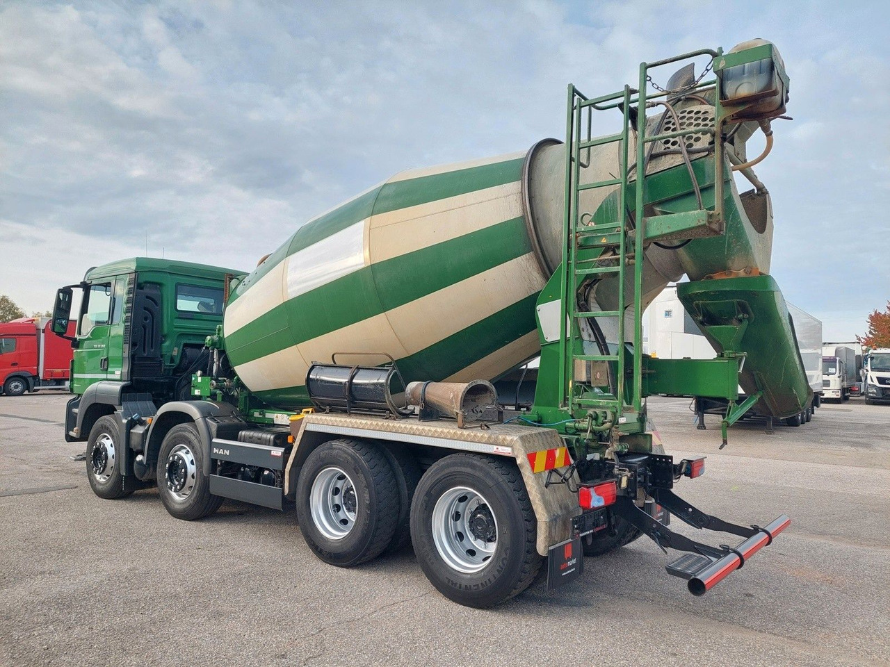 MAN TGS 32.360 BB Stetter 8x4 - Xe trộn bê tông: hình 3 MAN TGS 32.360 BB Stetter 8x4 - Xe trộn bê tông: hình 3