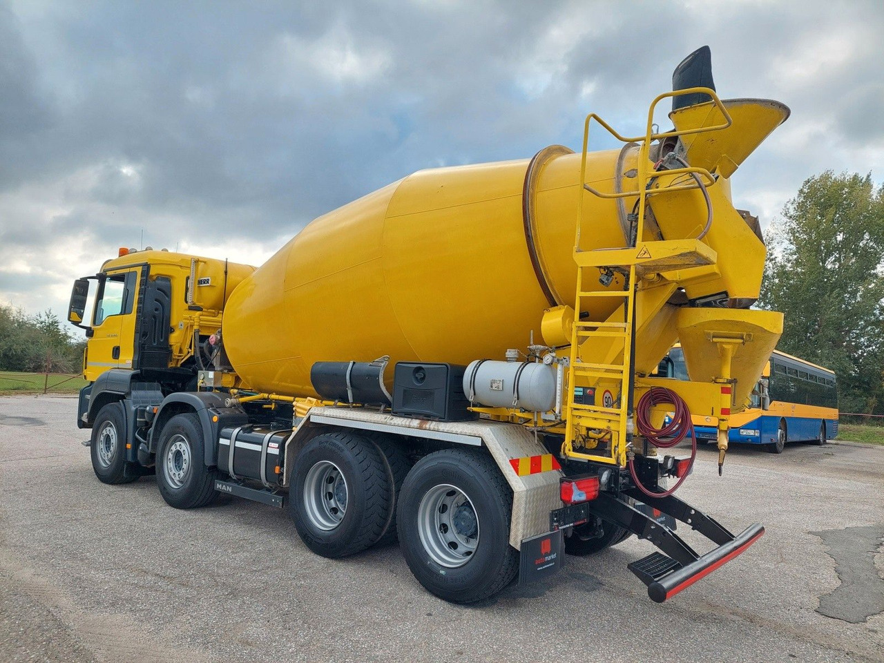 MAN TGS 32.460 8X4 BB Liebherr 9 m³ - Xe trộn bê tông: hình 3 MAN TGS 32.460 8X4 BB Liebherr 9 m³ - Xe trộn bê tông: hình 3