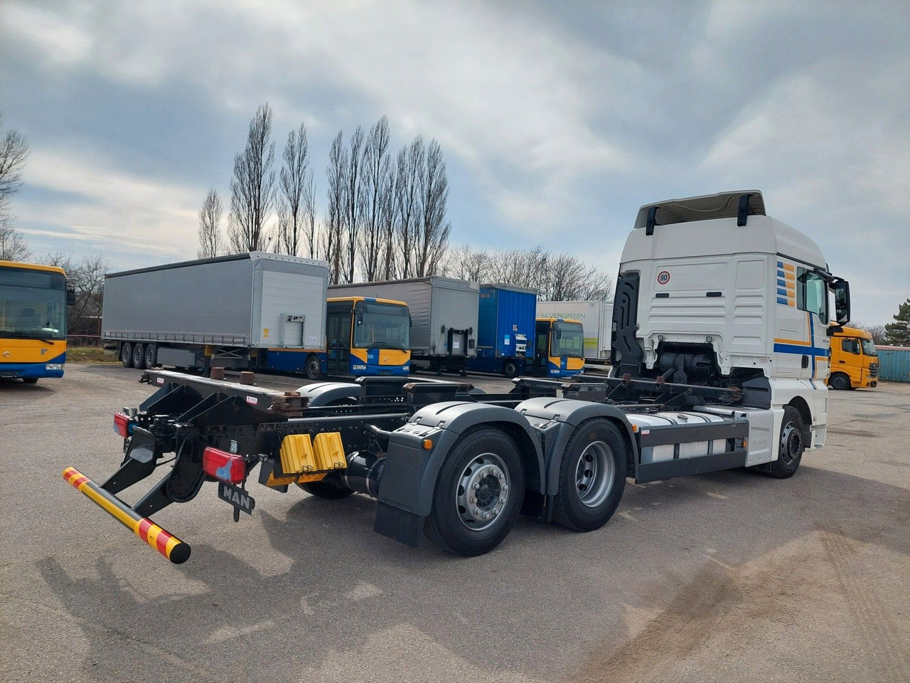 MAN TGX 26.460 LL 6x2/2 - Xe chở container/ Xe tải hoán đổi thân: hình 4 MAN TGX 26.460 LL 6x2/2 - Xe chở container/ Xe tải hoán đổi thân: hình 4