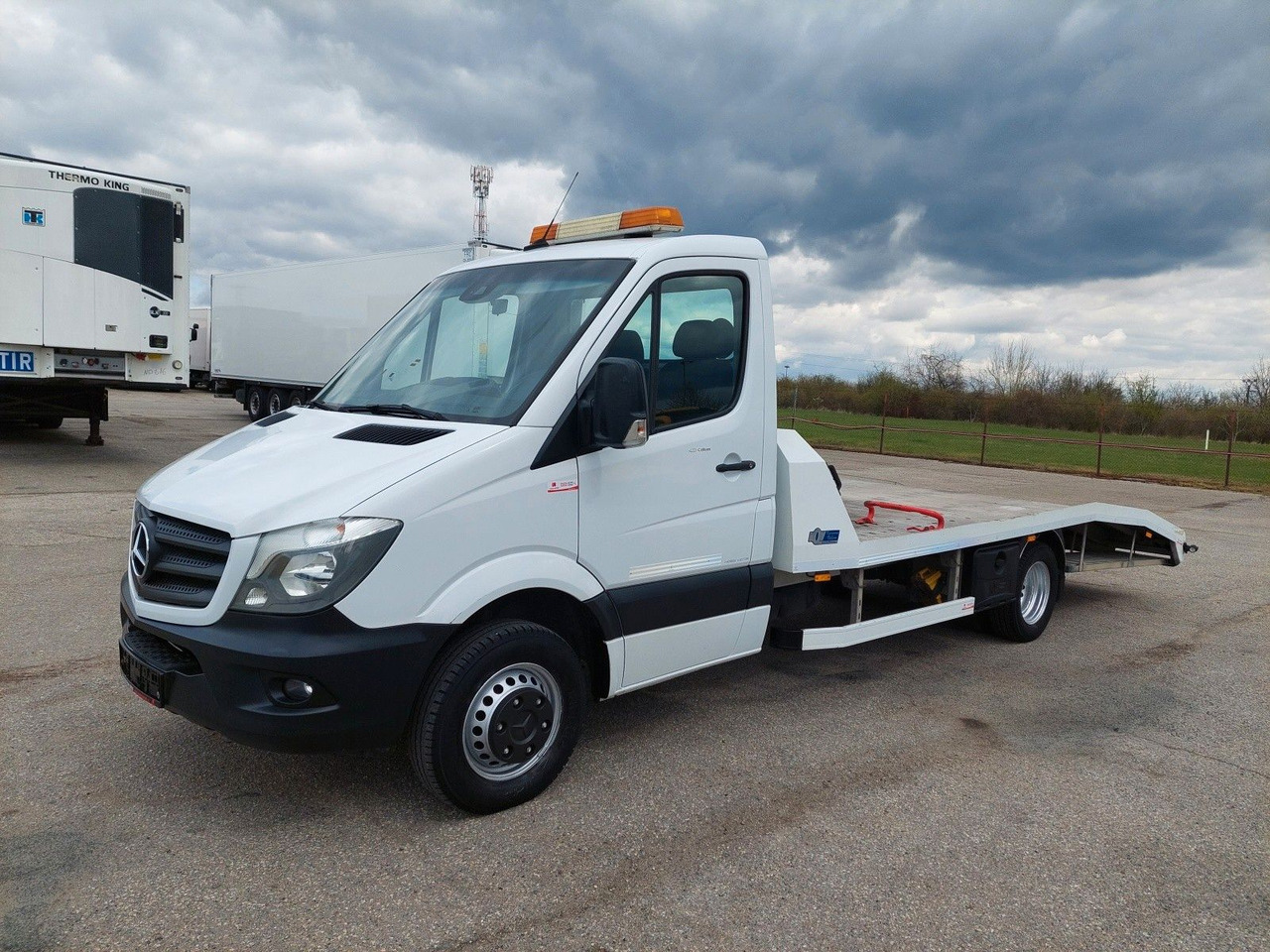 Mercedes-Benz Sprinter II 519 CDI - Xe tải chuyên chở tự động: hình 1 Mercedes-Benz Sprinter II 519 CDI - Xe tải chuyên chở tự động: hình 1