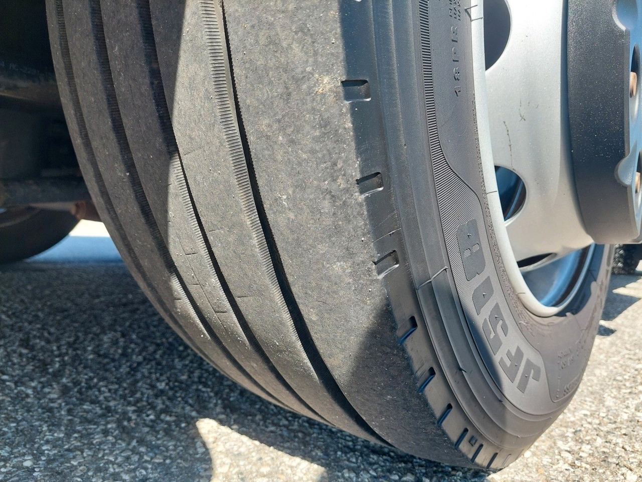 Xe đầu kéo Ford F-Max 1850 LL: hình 11 Xe đầu kéo Ford F-Max 1850 LL: hình 11