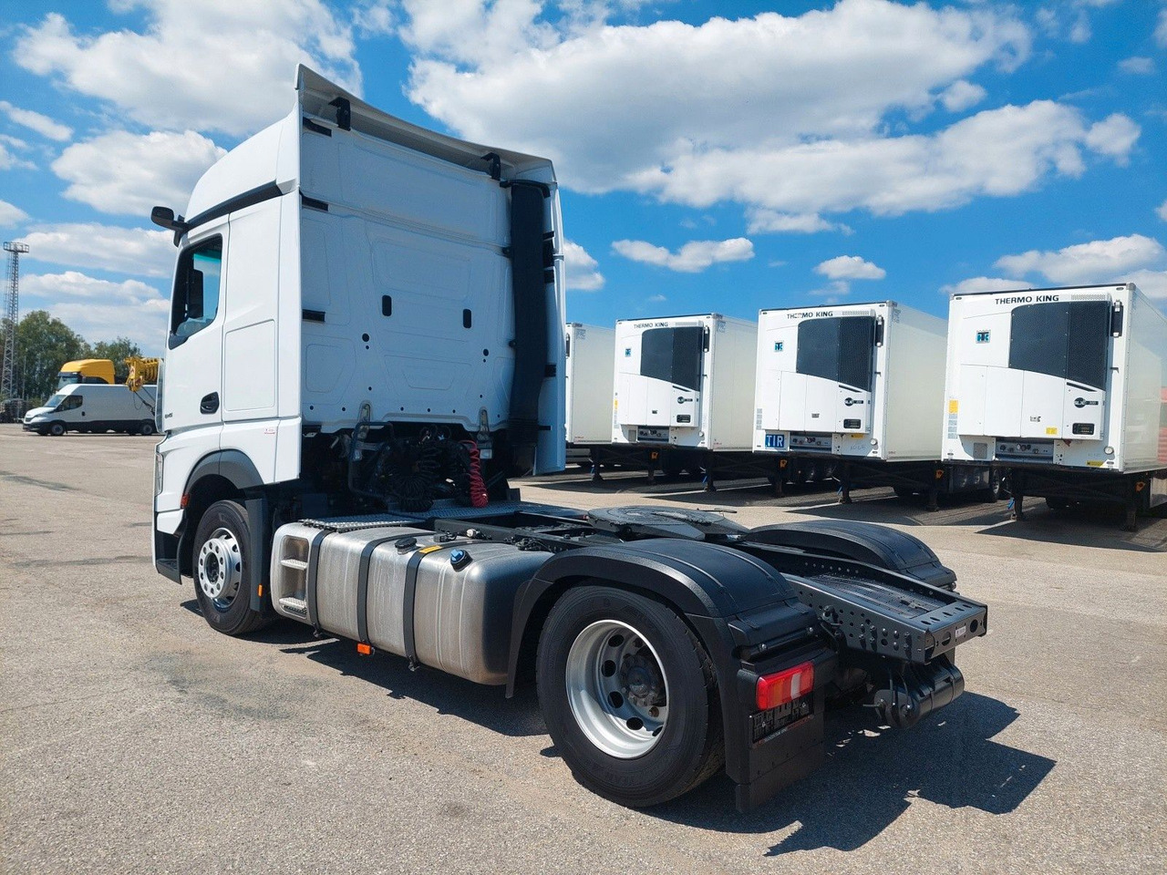 Mercedes-Benz Actros 5 1845 LS BigSpace 4x2 - Xe đầu kéo: hình 3 Mercedes-Benz Actros 5 1845 LS BigSpace 4x2 - Xe đầu kéo: hình 3