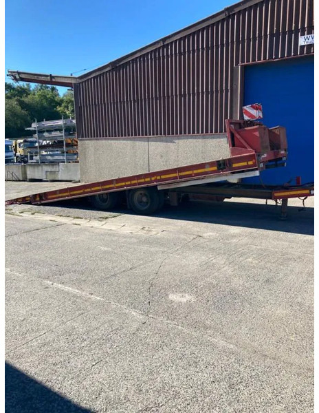 MOL 2 AXLES TIPPING TRAILER WITH RAMPS - Rơ moóc thùng thấp: hình 1 MOL 2 AXLES TIPPING TRAILER WITH RAMPS - Rơ moóc thùng thấp: hình 1