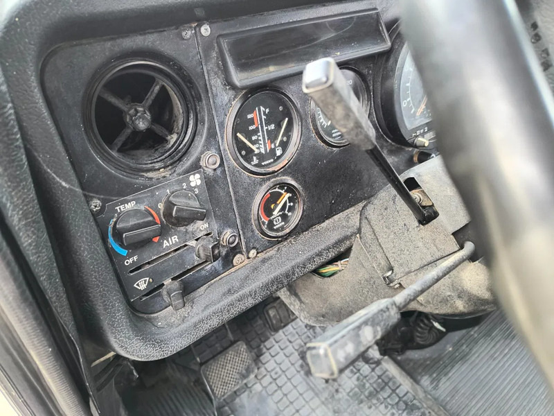 Cho thuê Volvo NL12 420 6x4 CRANE 60T/M - VIDEOS AVAILABLE Volvo NL12 420 6x4 CRANE 60T/M - VIDEOS AVAILABLE: hình 11