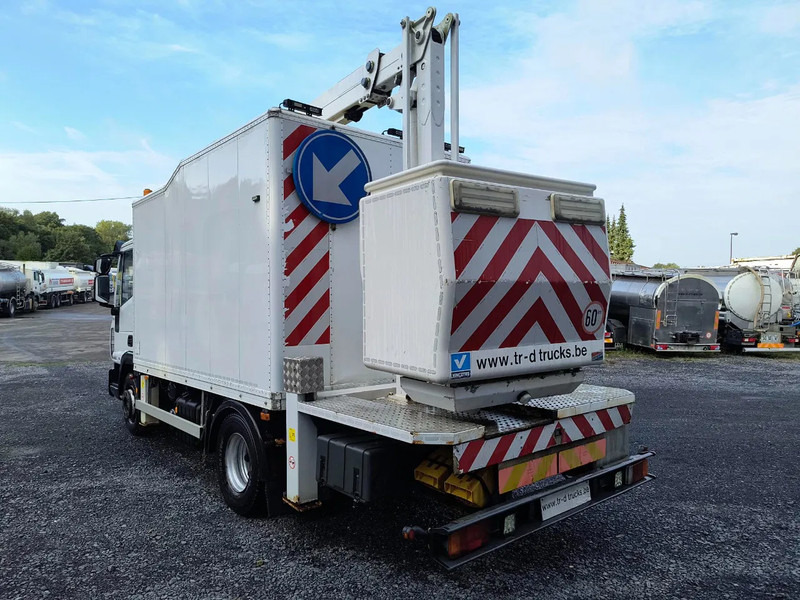 Xe tải Iveco EuroCargo 120 E18 + COMET 151TAL (15 m): hình 5