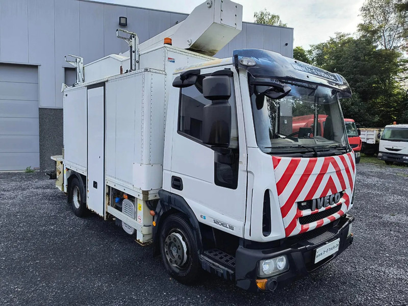 Iveco EuroCargo 120 E18 + COMET 151TAL (15 m) - Xe tải: hình 2 Iveco EuroCargo 120 E18 + COMET 151TAL (15 m) - Xe tải: hình 2