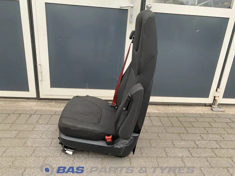 DAF CF Euro 6 Chauffeursstoel DAF 2104662 - Chỗ ngồi cho Xe tải: hình 2 DAF CF Euro 6 Chauffeursstoel DAF 2104662 - Chỗ ngồi cho Xe tải: hình 2