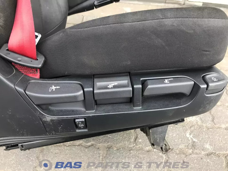 DAF CF Euro 6 Chauffeursstoel DAF 2104662 - Chỗ ngồi cho Xe tải: hình 5 DAF CF Euro 6 Chauffeursstoel DAF 2104662 - Chỗ ngồi cho Xe tải: hình 5