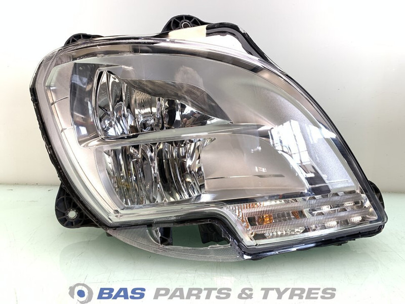 DAF XF106 - Đèn trước cho Xe tải: hình 1 DAF XF106 - Đèn trước cho Xe tải: hình 1