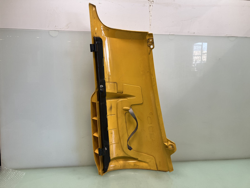 DAF XF106 - Cản xe cho Xe tải: hình 2 DAF XF106 - Cản xe cho Xe tải: hình 2