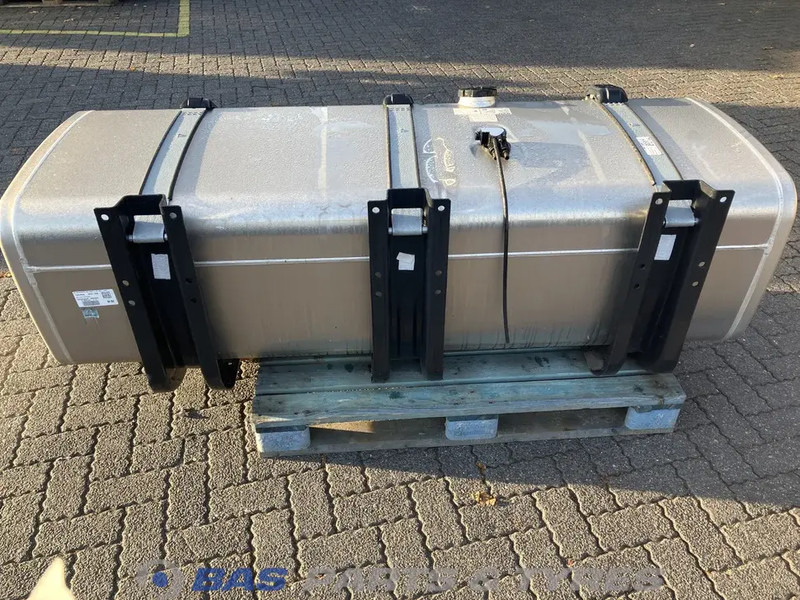MAN Brandstoftank MAN 700 Liter 81122015710 - Bình nhiên liệu cho Xe tải: hình 3 MAN Brandstoftank MAN 700 Liter 81122015710 - Bình nhiên liệu cho Xe tải: hình 3